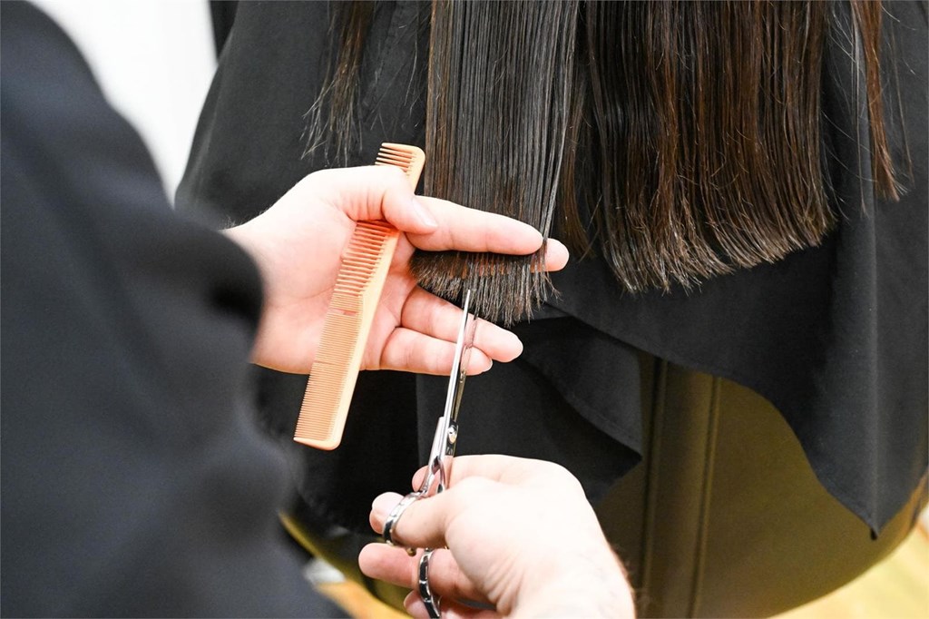 ¿Cómo fortalecer tu cabello tras el verano?